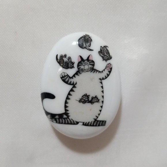 🐾🎨 Sprinkle Some Kliban Charm! Set of 5 Cat Lover's Glass Gem Magnets - Picture 2 of 7